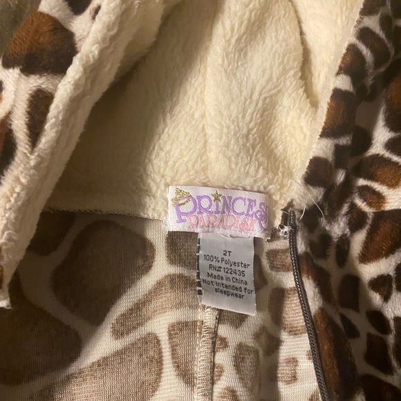 One piece giraffe suit - Picture 2 of 3